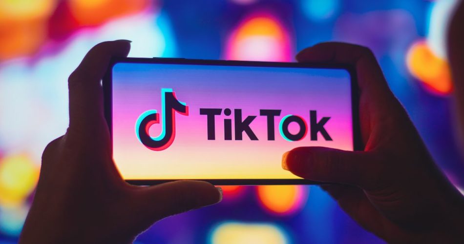 How to Screen Record TikTok Videos on Android, iOS & Windows android Digital Marketing ios 